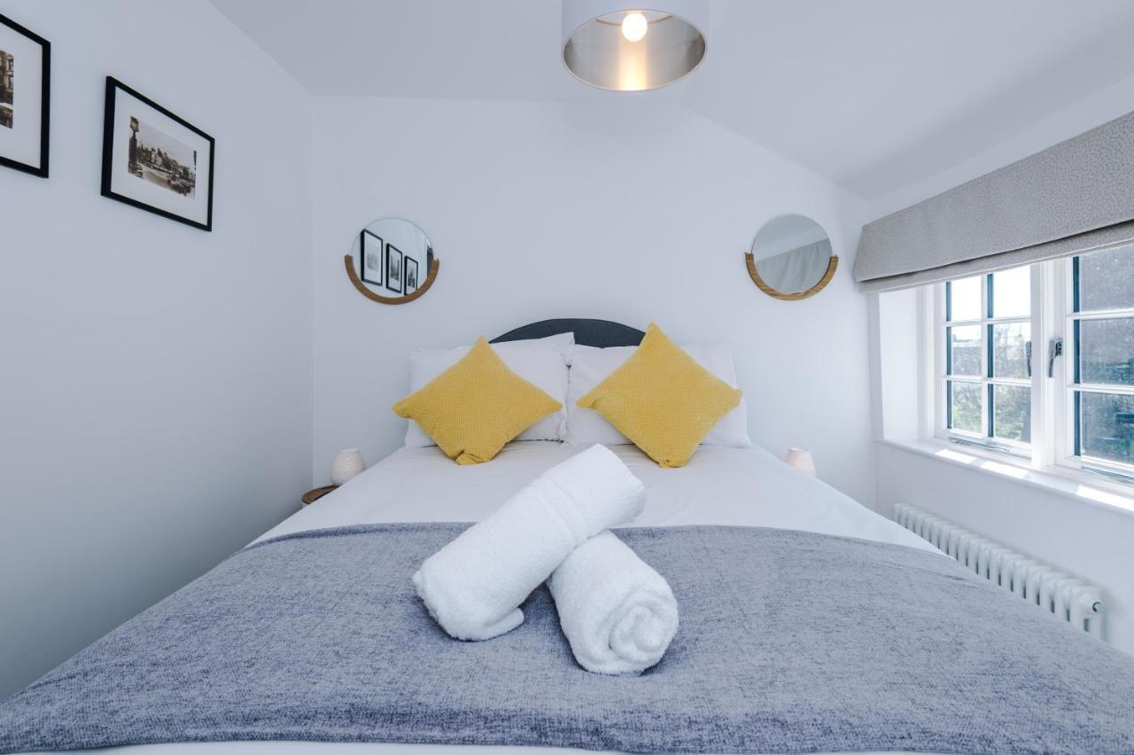 Stylish Home With Canal Views Chester Luaran gambar